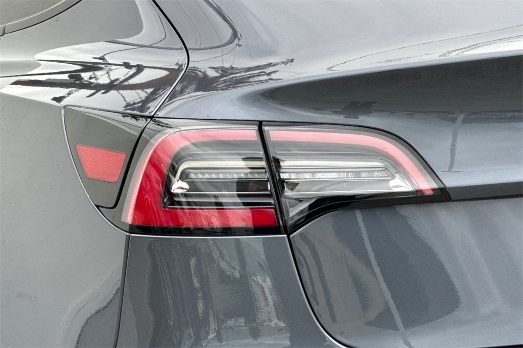 Used 2022 Tesla Model 3 Long Range image 26