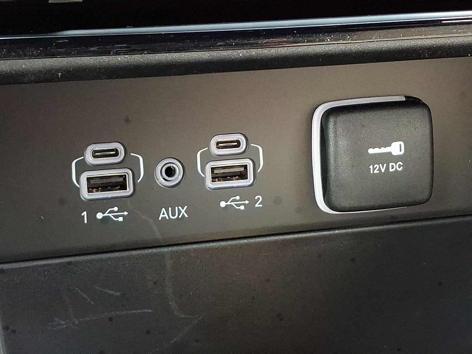 Used 2025 Jeep Grand Cherokee Limited image 27