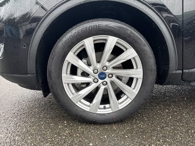 Used 2022 Ford Escape Titanium w/ Titanium Elite Package AWD/4WD image 17