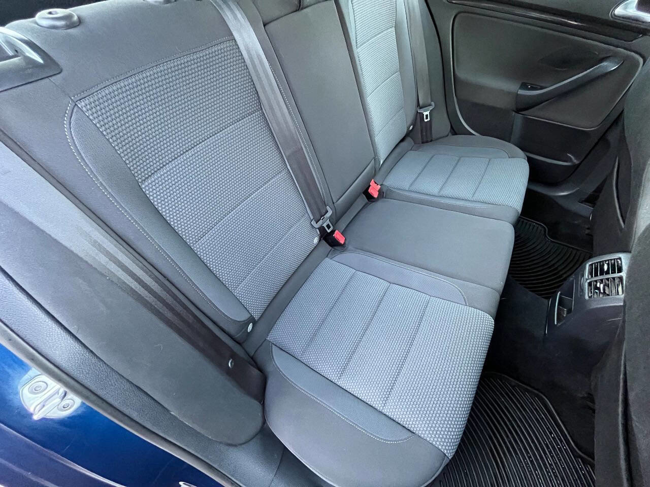 Used 2012 Volkswagen Jetta S FWD image 12