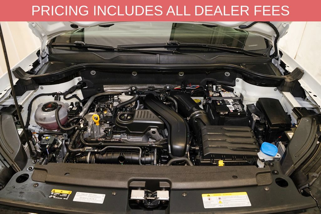 Used 2025 Volkswagen Taos SE AWD/4WD image 18
