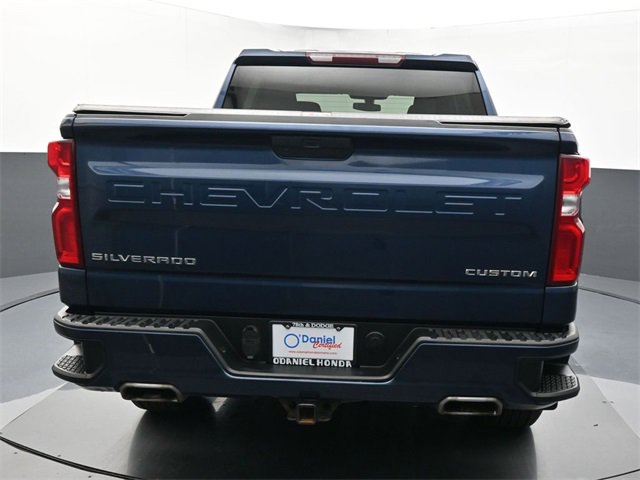 Used 2019 Chevrolet Silverado 1500 Custom w/ Custom Convenience Package image 4