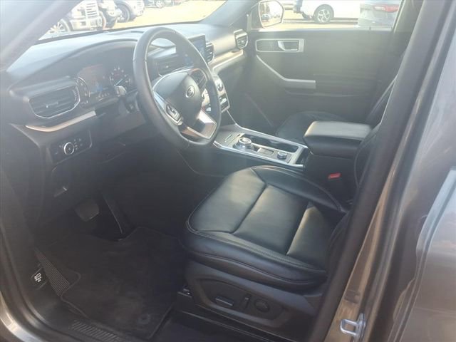 Certified 2023 Ford Explorer XLT w/ Equipment Group 202A image 16