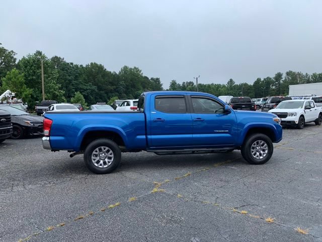Used 2017 Toyota Tacoma SR5 w/ Tow Package RWD image 10