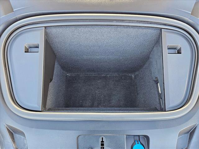 Used 2023 Porsche Taycan image 22