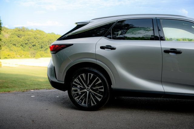 Used 2024 Lexus RX 350 Premium Plus w/ Convenience Package FWD image 3