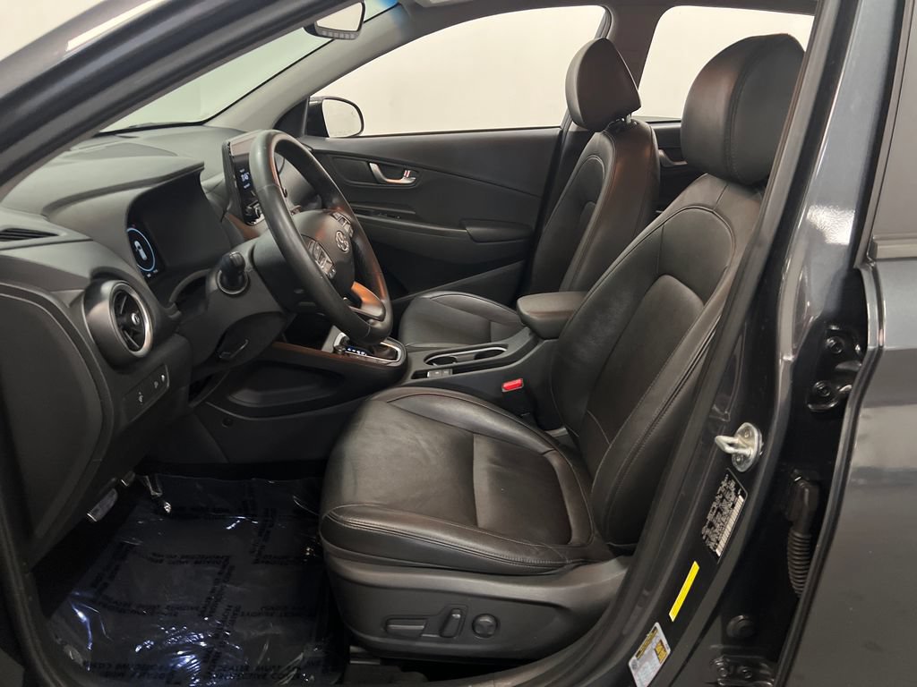 Used 2022 Hyundai Kona Limited FWD image 11