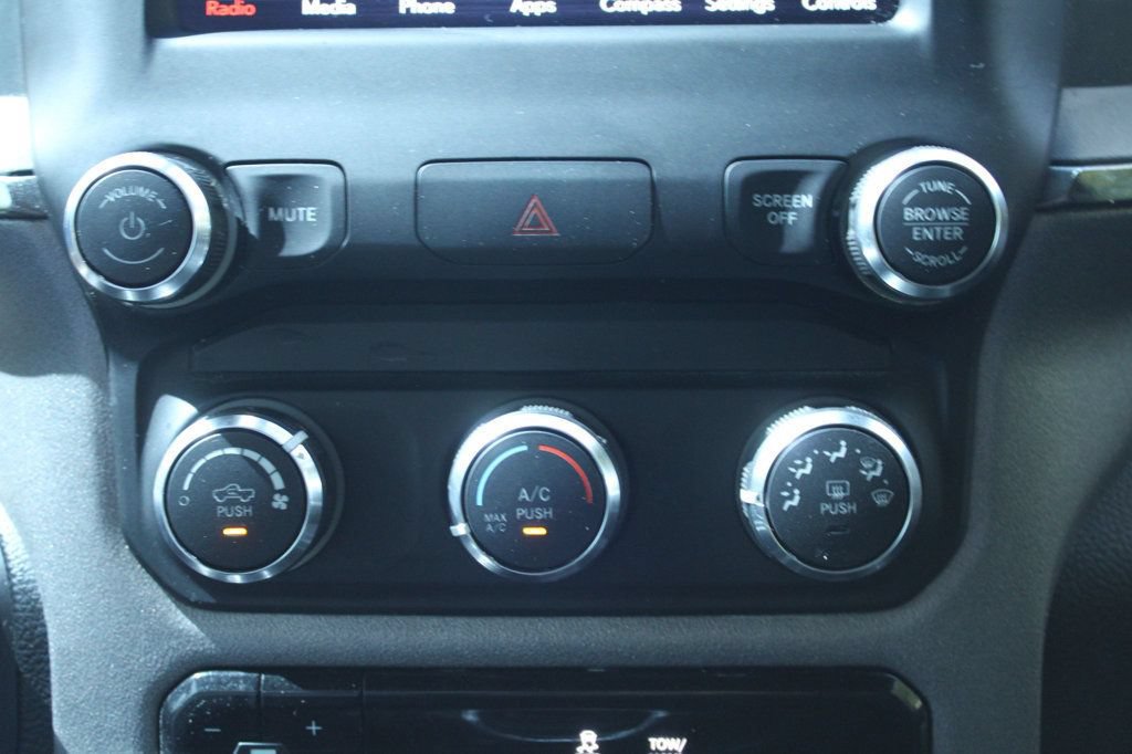 Used 2020 RAM 1500 Big Horn w/ Built-to-serve Edition RWD image 19
