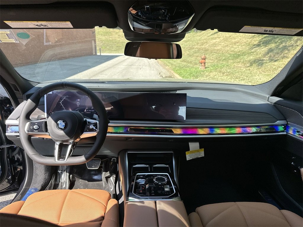 New 2026 BMW 740i xDrive image 19
