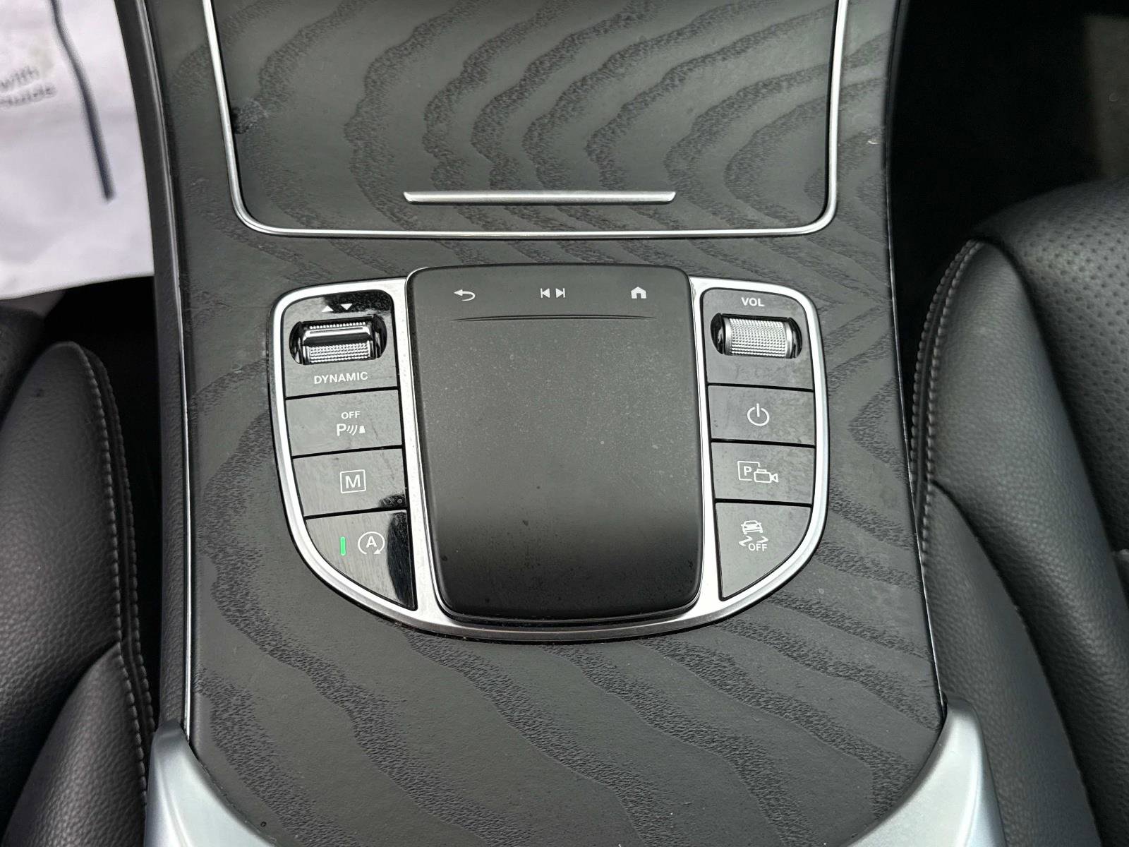 Used 2022 Mercedes-Benz GLC 300 image 27