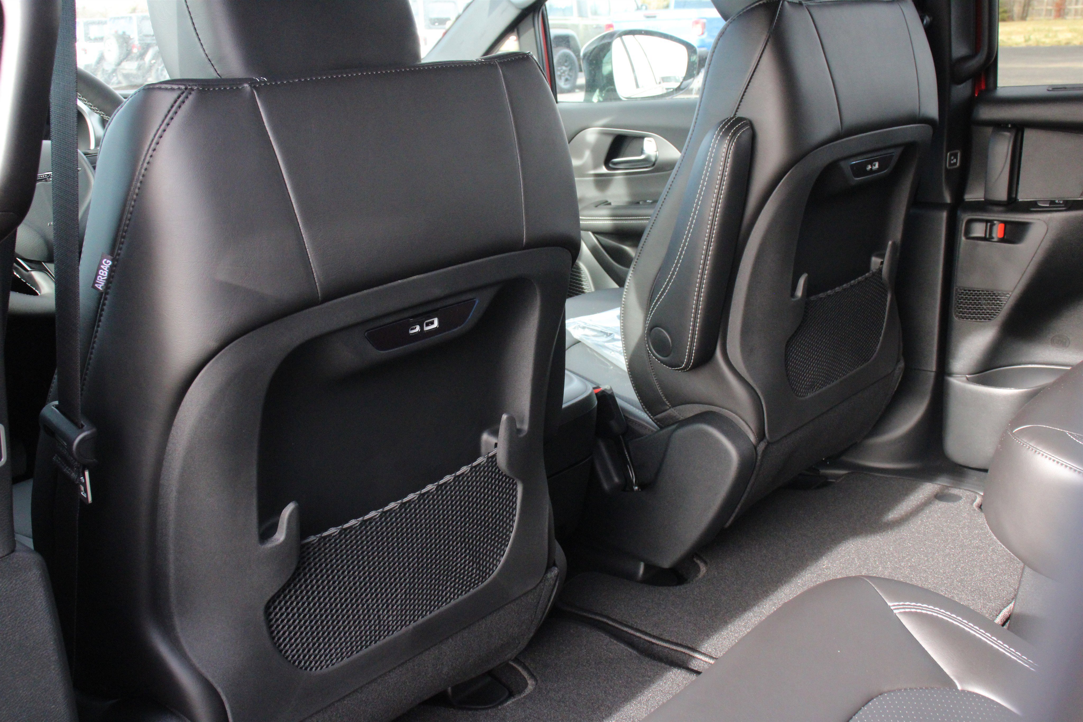 New 2026 Chrysler Pacifica Select image 22