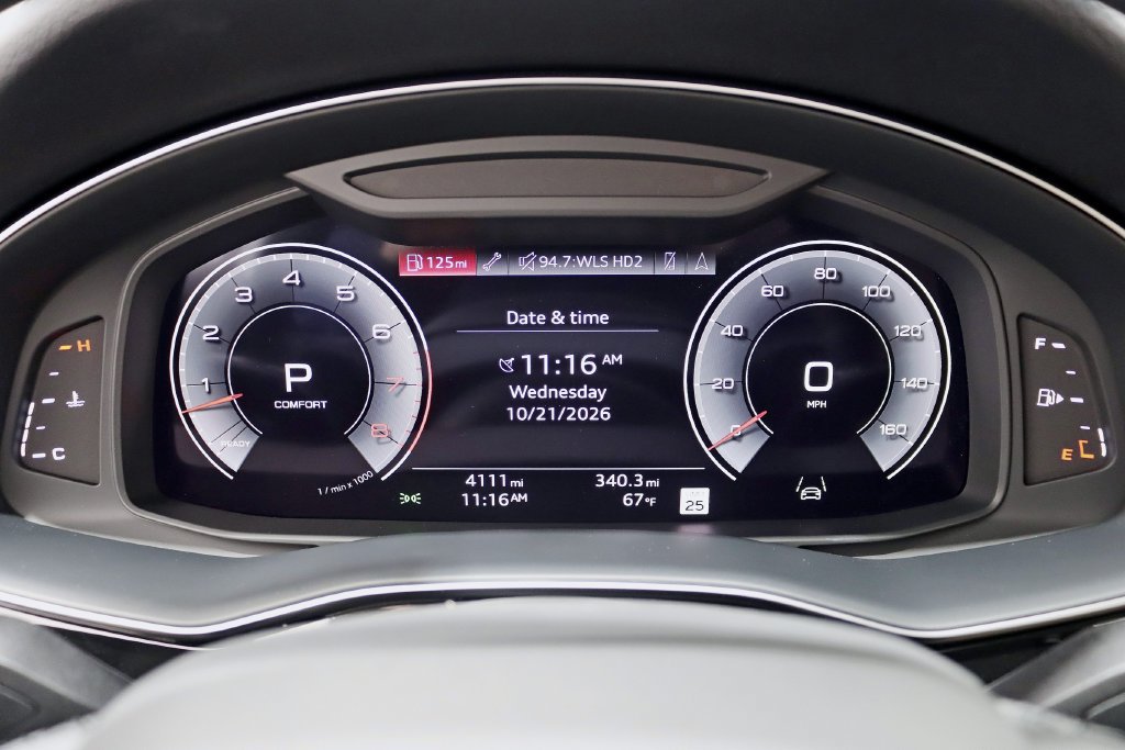 Used 2023 Audi Q8 Prestige AWD/4WD image 15