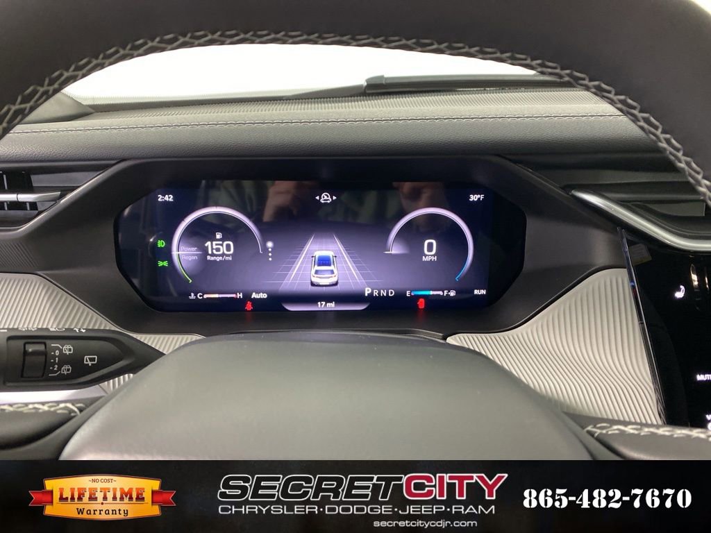 New 2026 Jeep Cherokee Laredo image 18