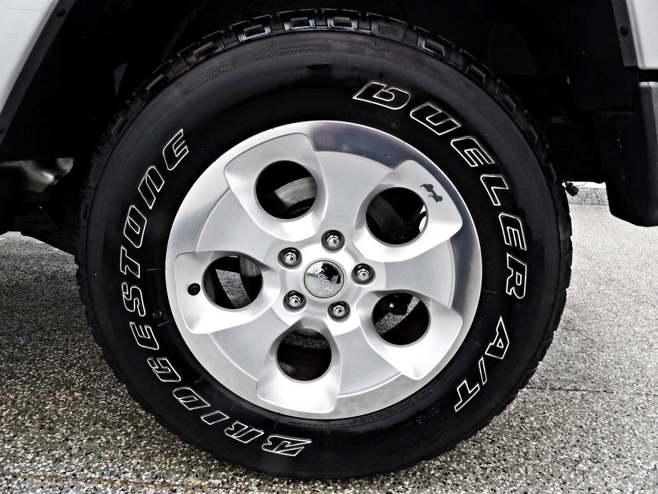 Used 2014 Jeep Wrangler Unlimited Sahara w/ Connectivity Group image 18