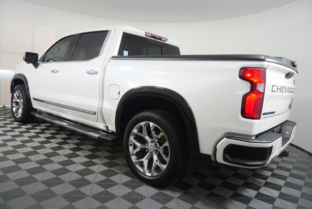 Used 2022 Chevrolet Silverado 1500 High Country w/ Z71 Off-Road Package AWD/4WD image 6