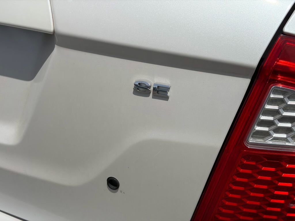 Used 2010 Ford Fusion SE FWD image 19