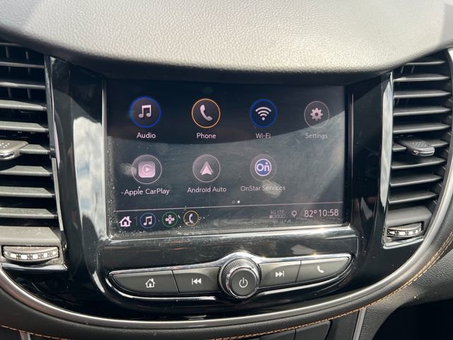 Used 2020 Chevrolet Trax LT w/ LT Convenience Package AWD/4WD image 21