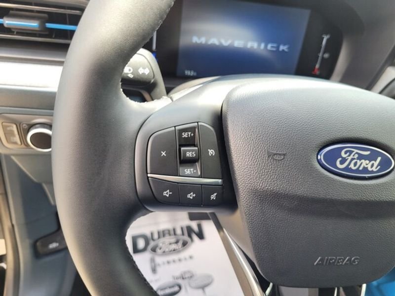 New 2025 Ford Maverick XLT w/ XLT Luxury Package FWD image 21