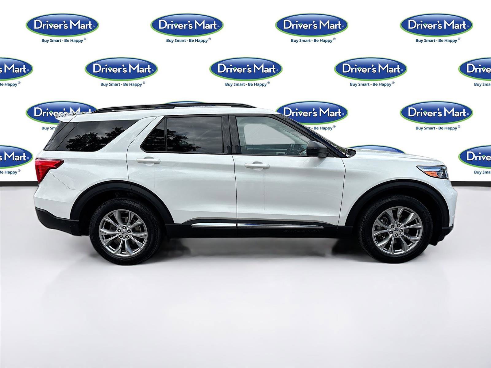 Used 2020 Ford Explorer XLT w/ Equipment Group 202A image 8
