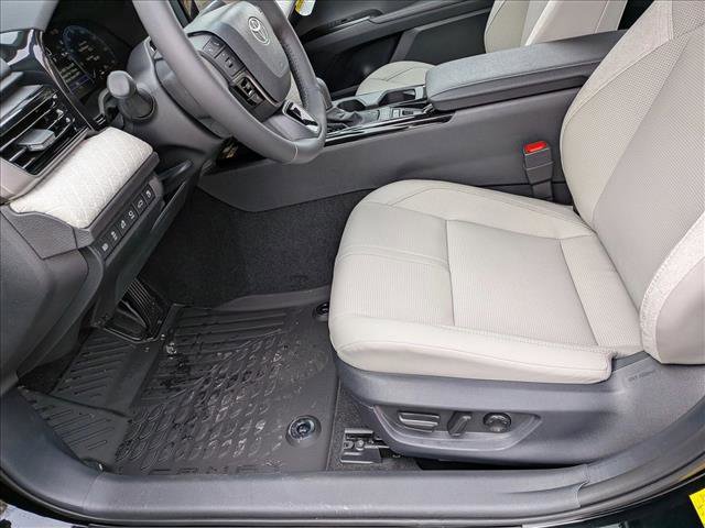 New 2026 Toyota Camry XLE image 4