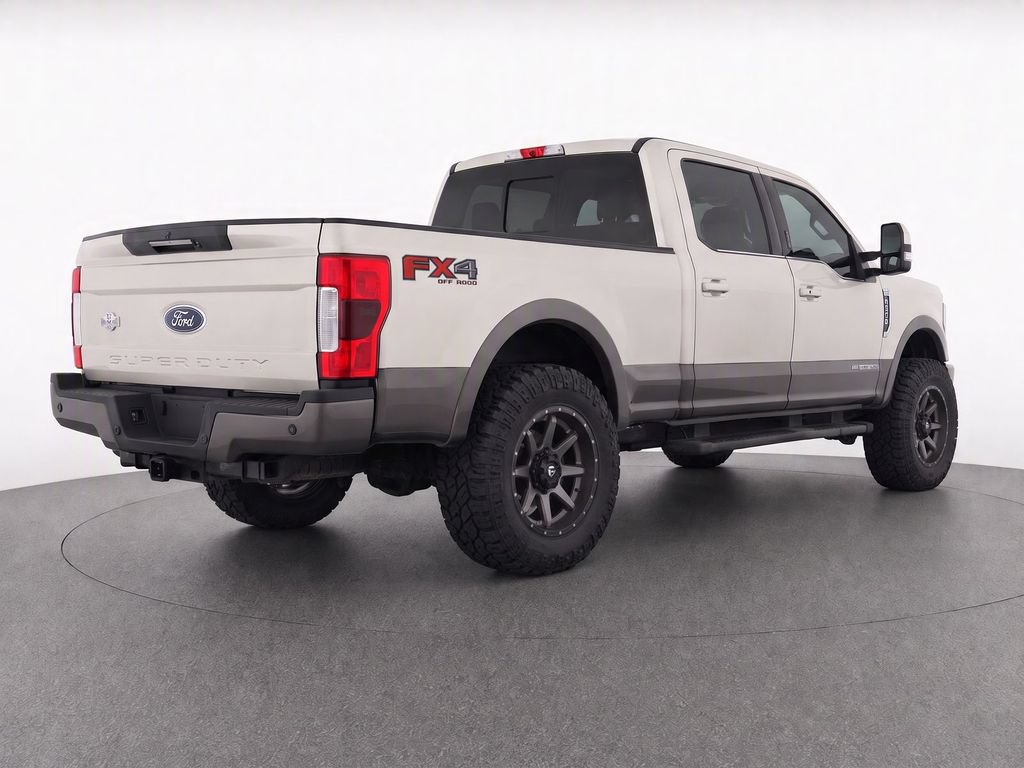 Used 2017 Ford F250 King Ranch w/ FX4 Off-Road Package AWD/4WD image 7