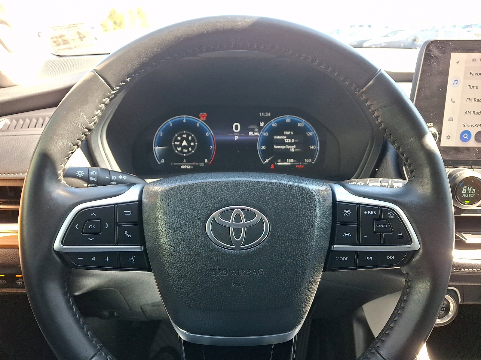 Used 2024 Toyota Grand Highlander AWD image 18