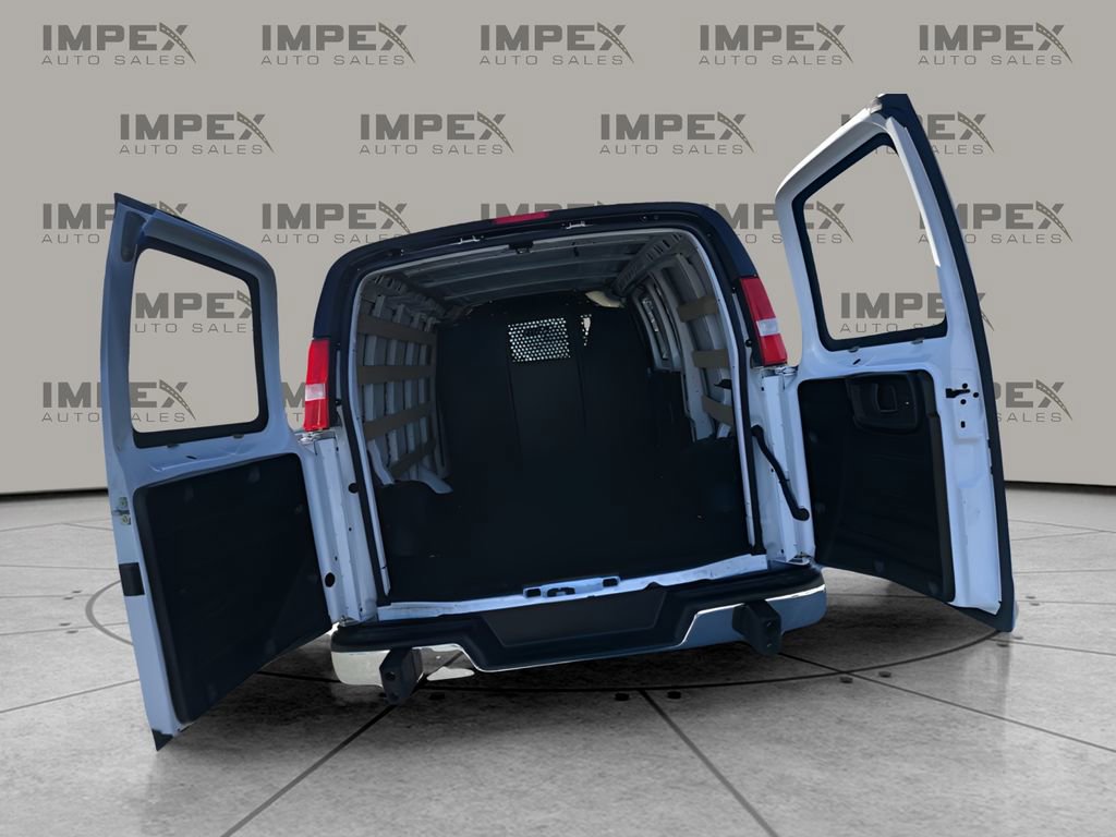 Used 2024 Chevrolet Express 2500 w/ Driver Convenience Package RWD image 23