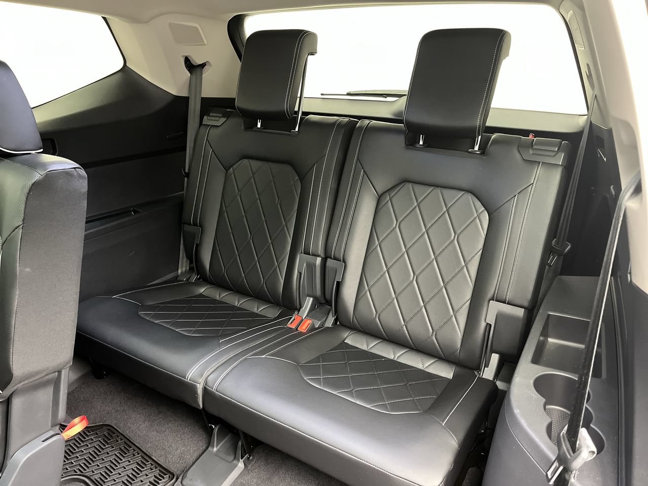 Used 2024 Volkswagen Atlas SEL Premium R-Line AWD/4WD image 15