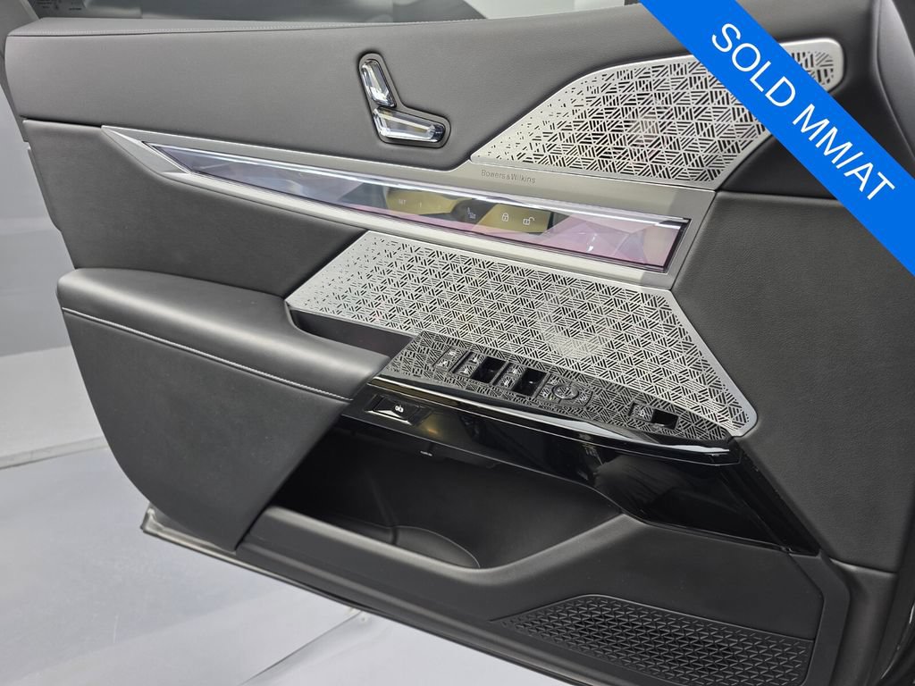 Certified 2023 BMW 760i xDrive AWD/4WD image 26