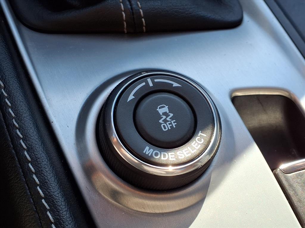 Used 2014 Chevrolet Corvette Stingray Coupe w/ Battery Protection Package image 19