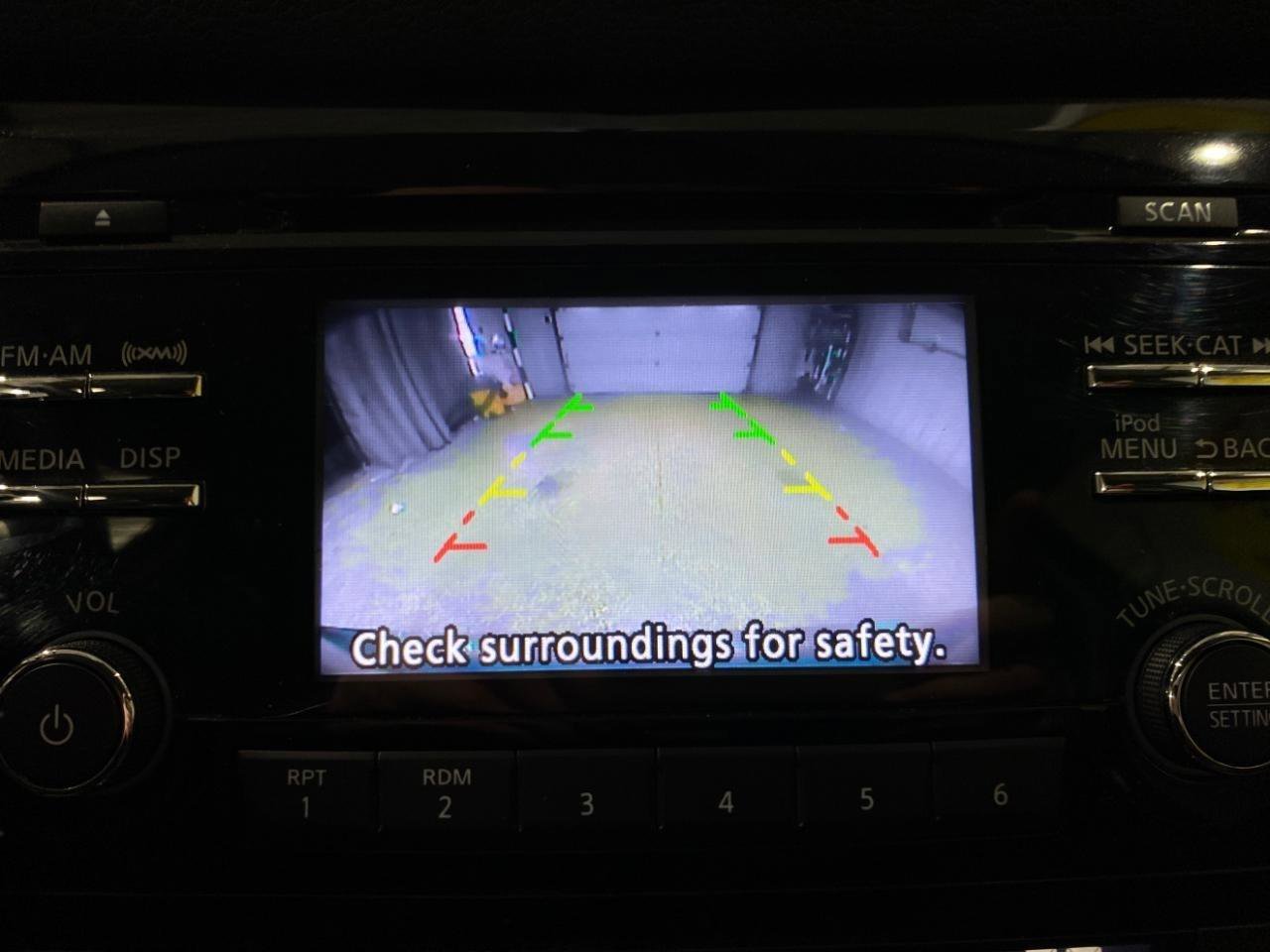 Used 2017 Nissan Rogue SV AWD/4WD image 13