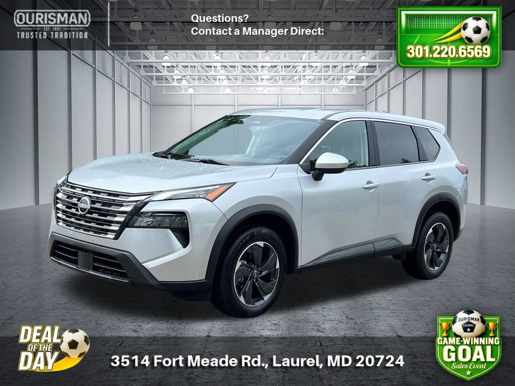 Used 2024 Nissan Rogue SV AWD/4WD image 2
