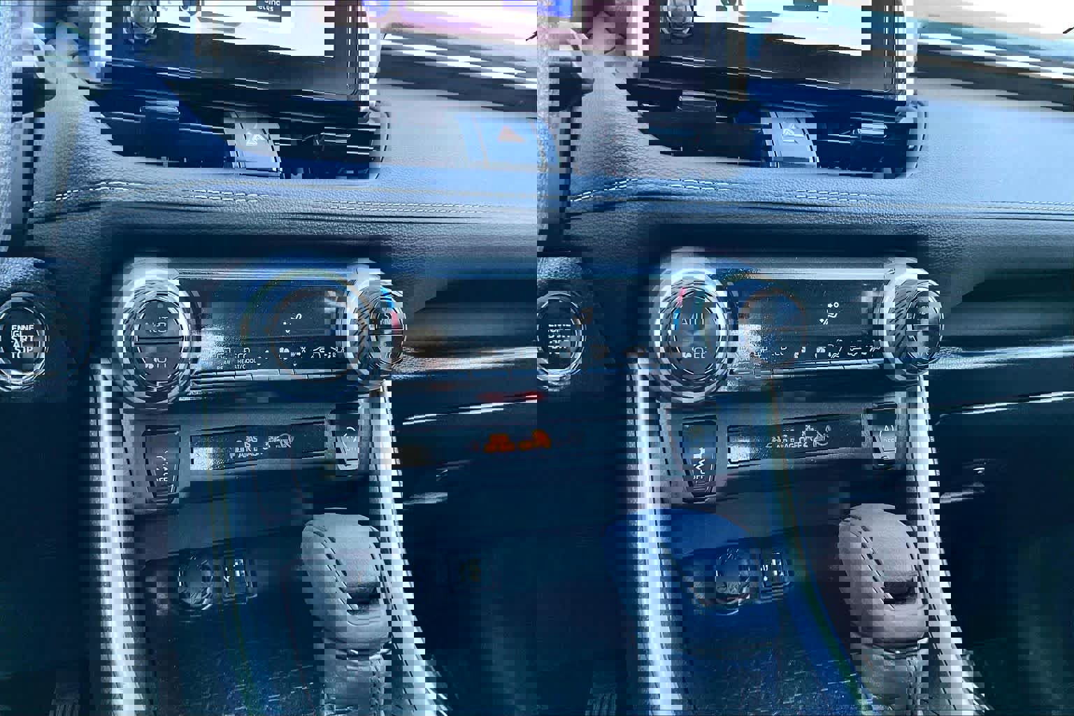 Used 2023 Toyota RAV4 XLE image 34