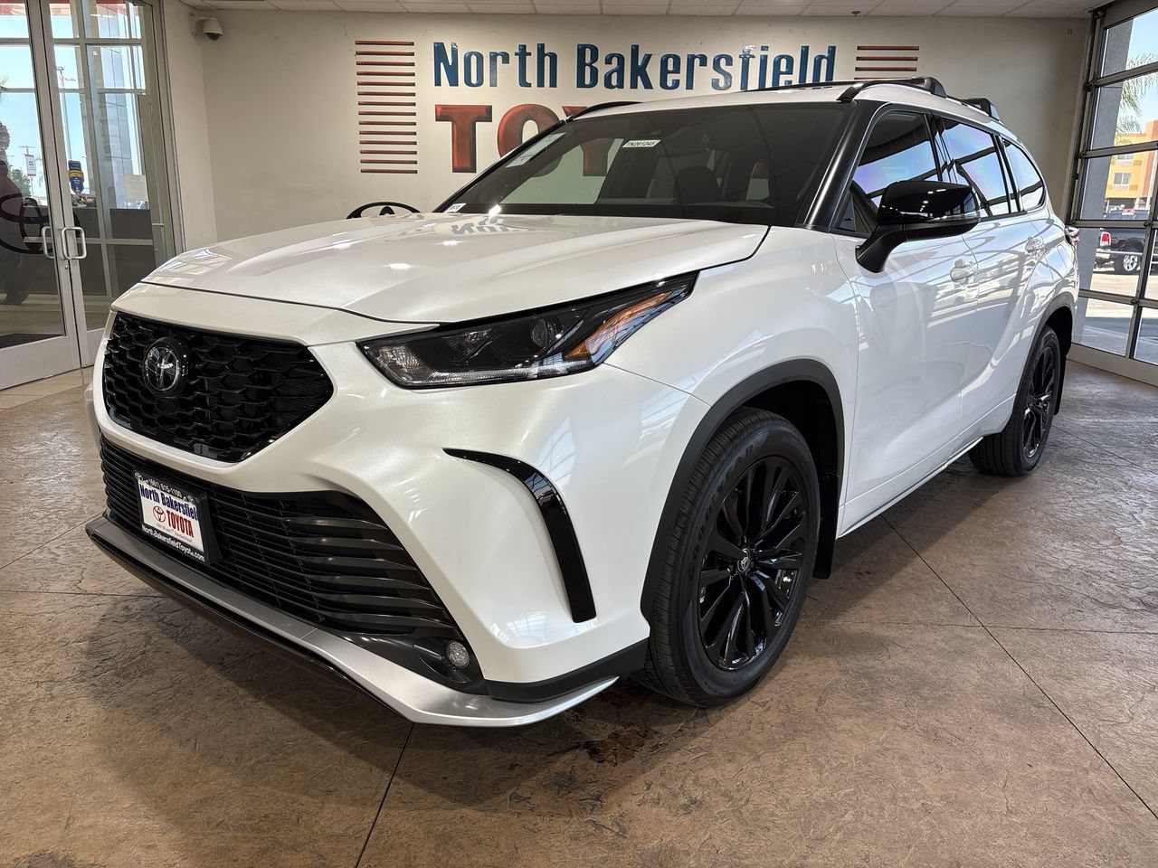 New 2026 Toyota Highlander XSE AWD/4WD image 6