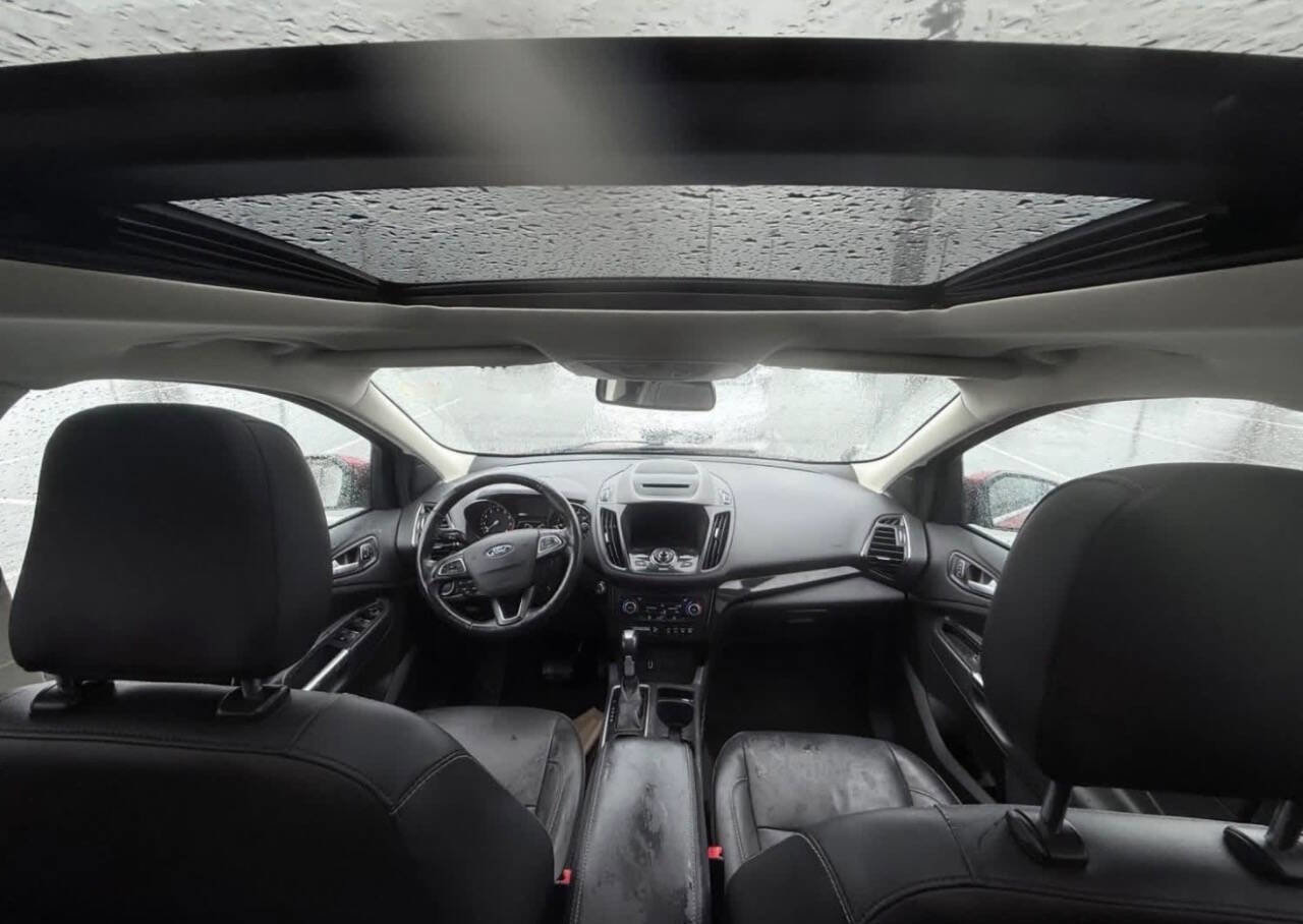 Used 2018 Ford Escape Titanium AWD/4WD image 15