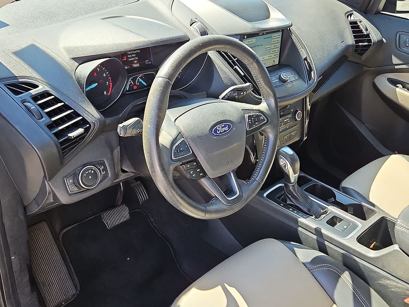 Used 2019 Ford Escape SEL FWD image 16