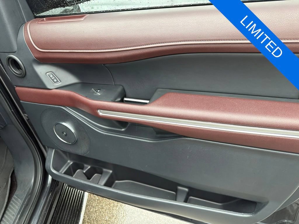 Used 2022 Ford Expedition Limited AWD/4WD image 8
