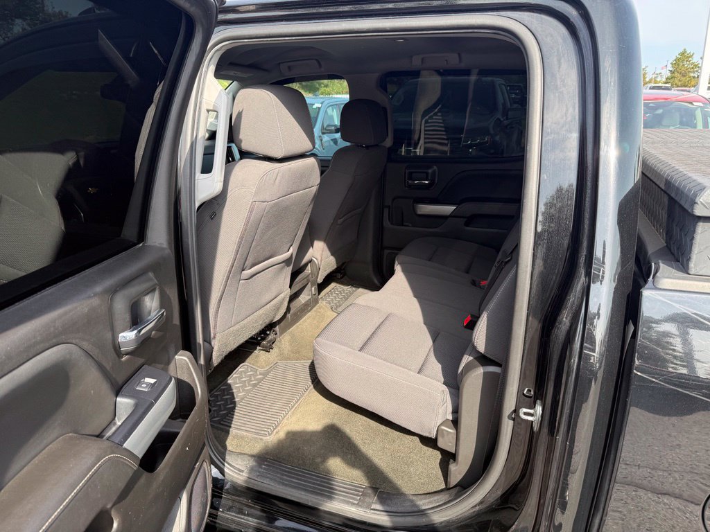 Used 2018 Chevrolet Silverado 1500 LT w/ All Star Edition AWD/4WD image 6