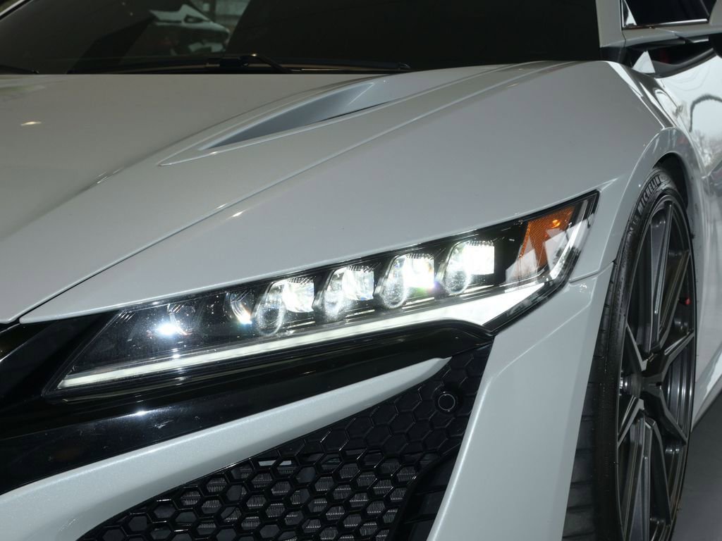Used 2020 Acura NSX AWD/4WD image 17