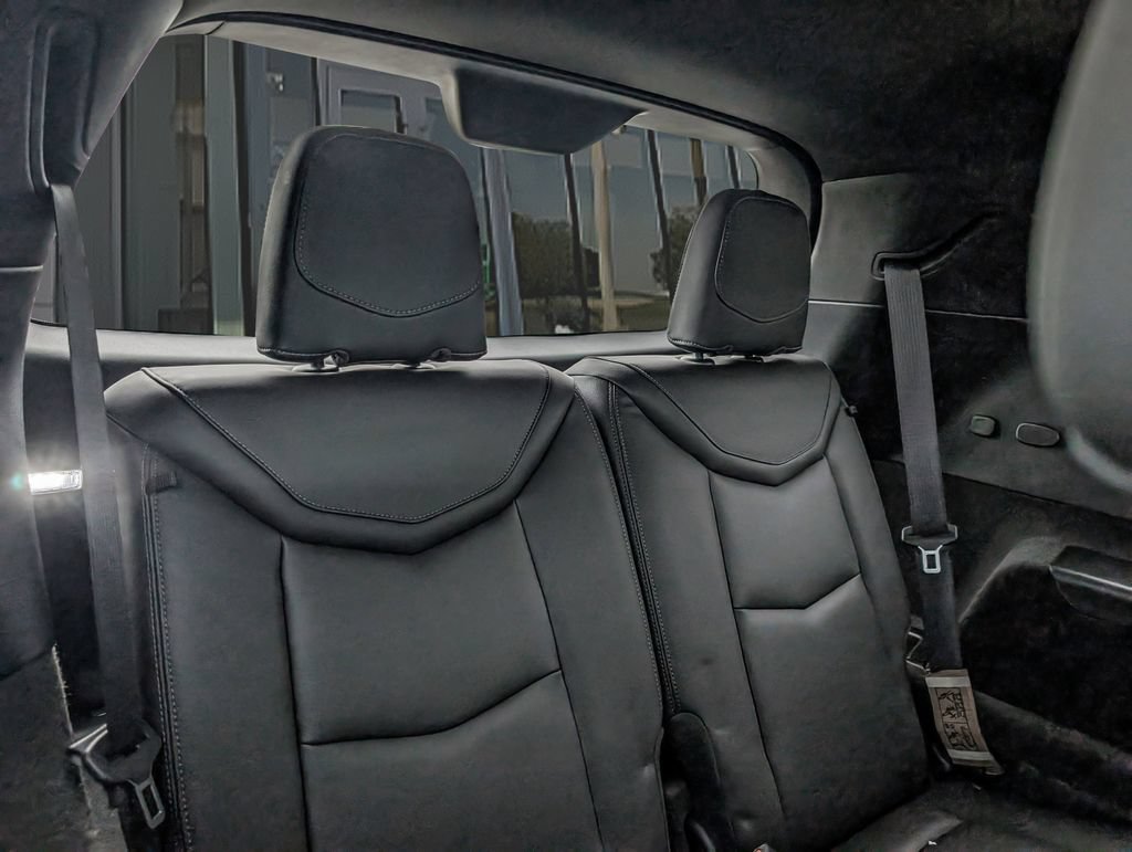 New 2025 Cadillac XT6 Luxury FWD image 23