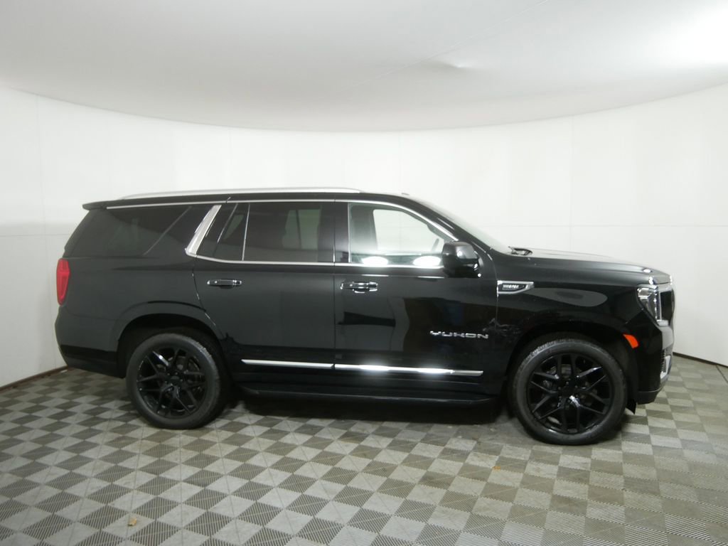 Used 2023 GMC Yukon SLT image 2