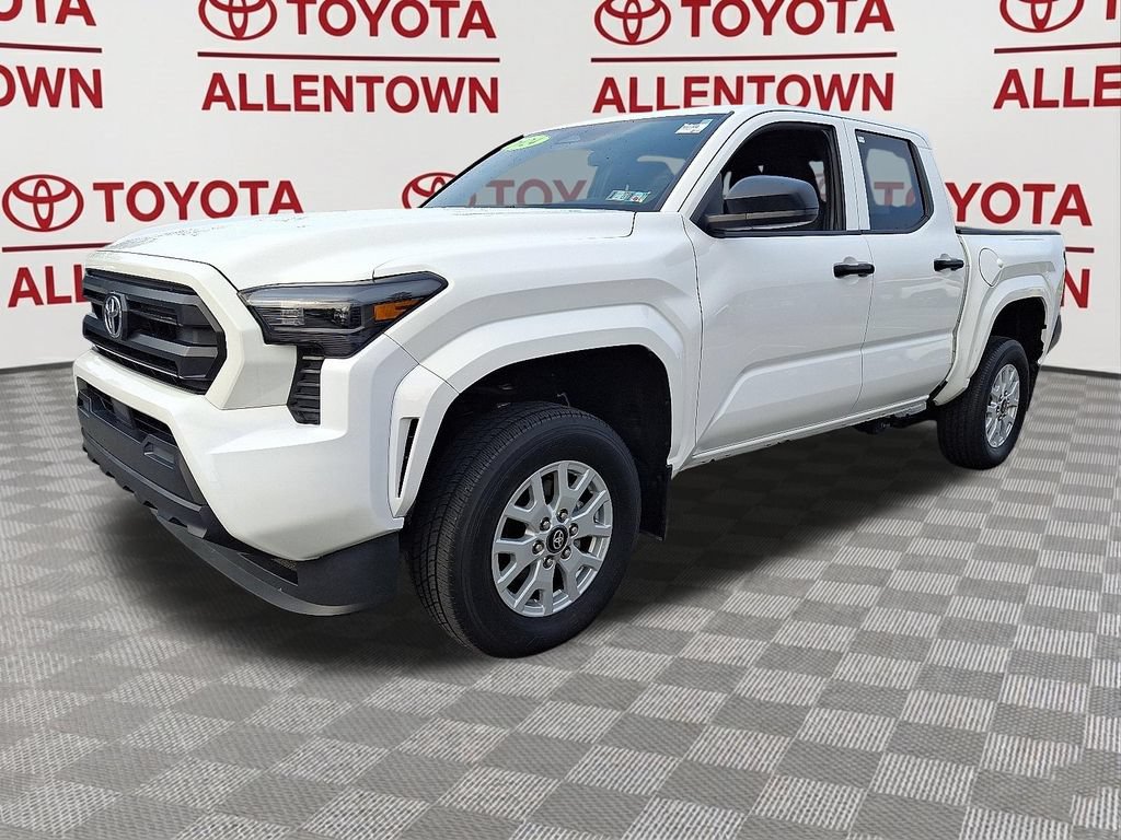 Used 2024 Toyota Tacoma SR RWD image 3