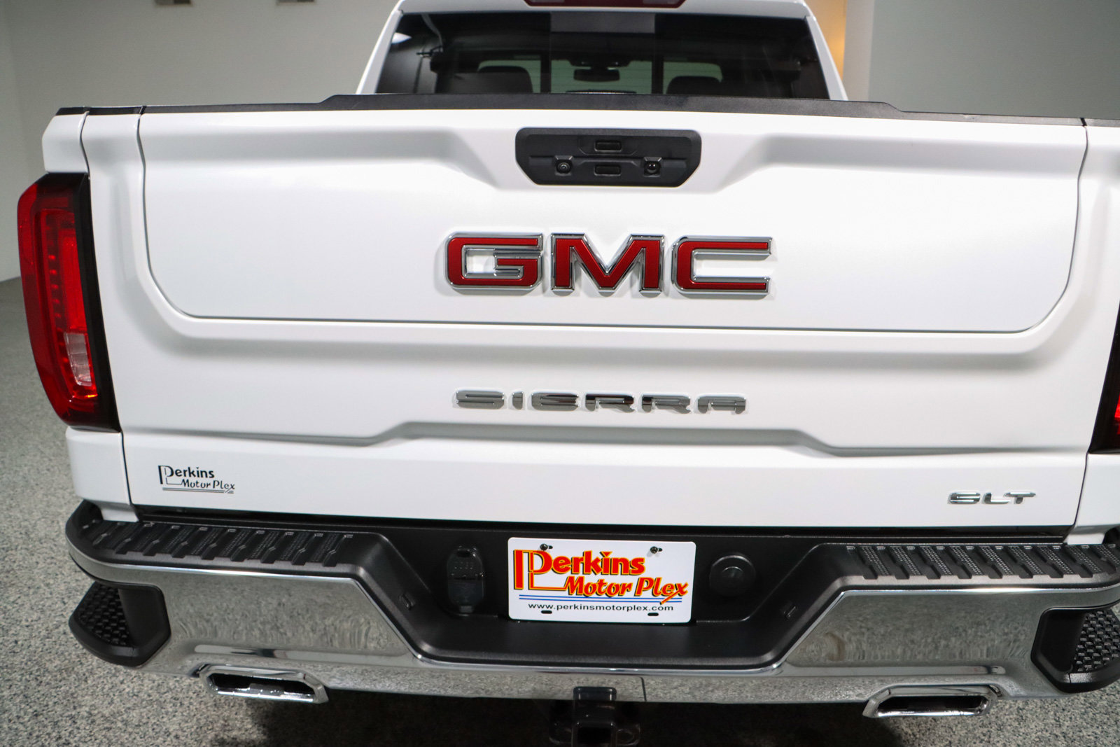 Used 2021 GMC Sierra 1500 SLT image 8