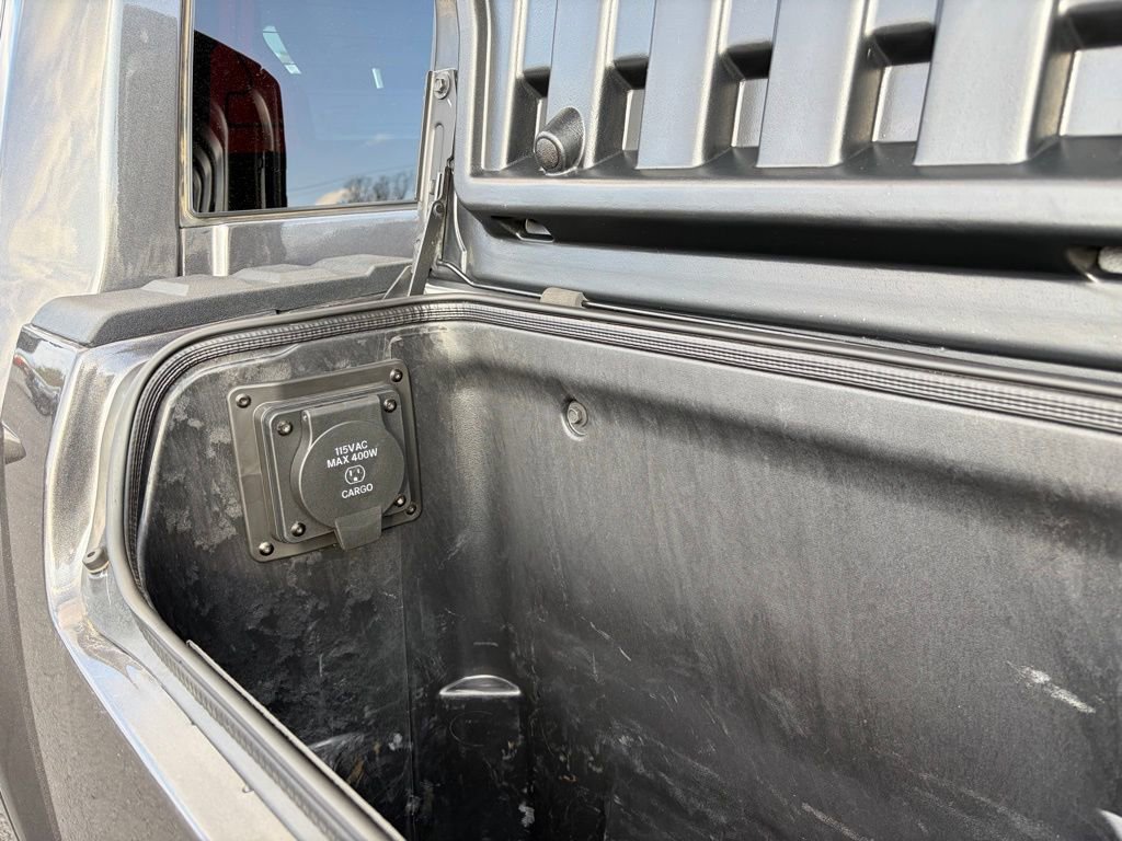 Used 2024 RAM 3500 Limited image 8