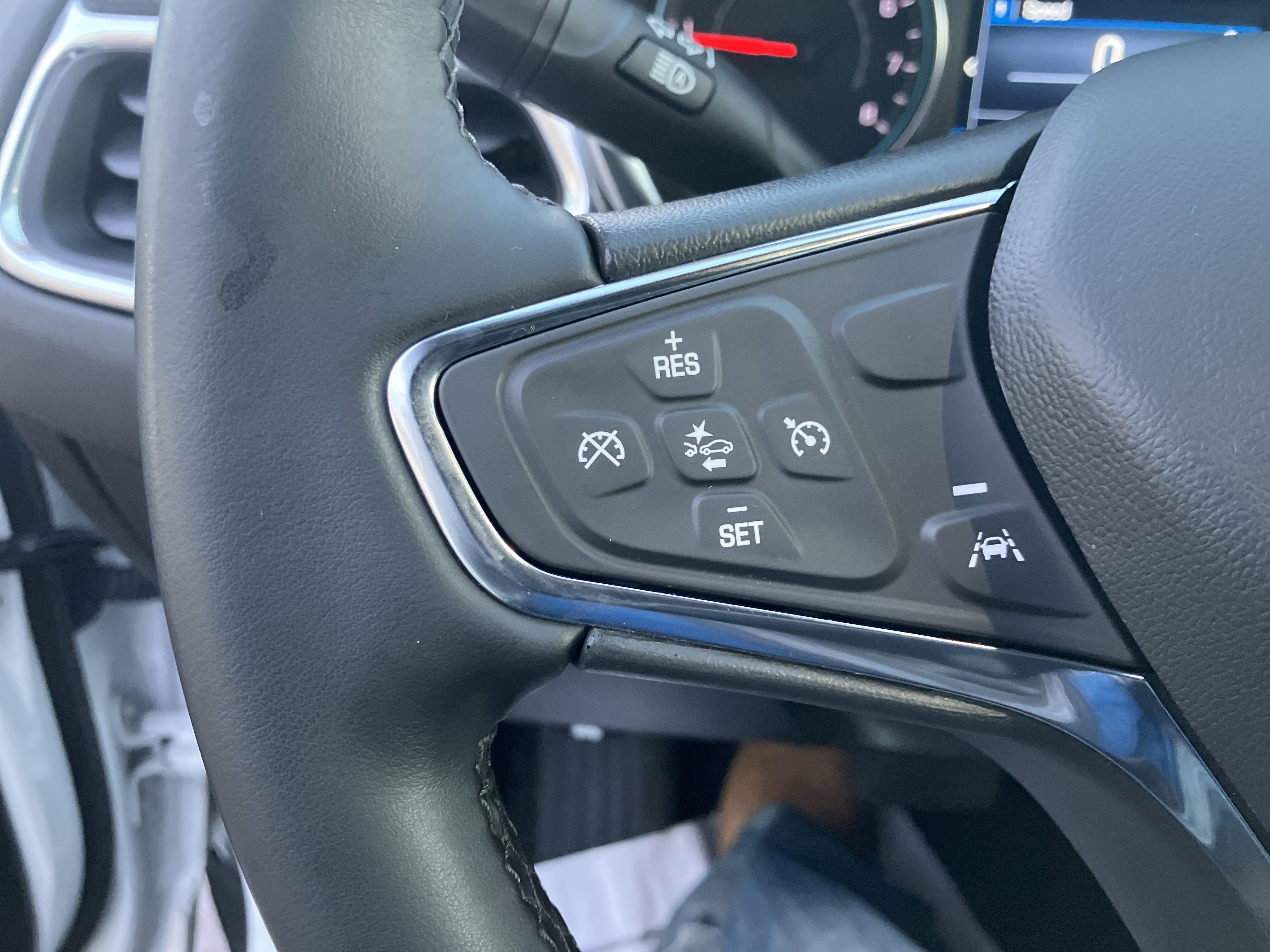 Used 2024 Chevrolet Equinox LT image 26