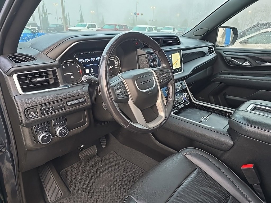 Used 2021 GMC Yukon XL Denali image 10