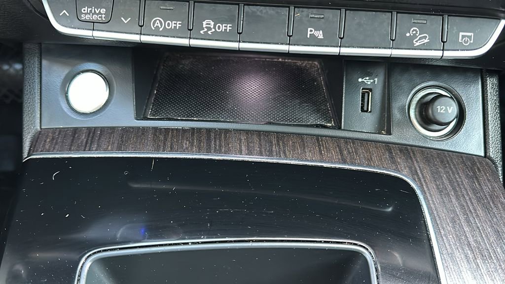 Used 2022 Audi Q5 2.0T Premium image 27