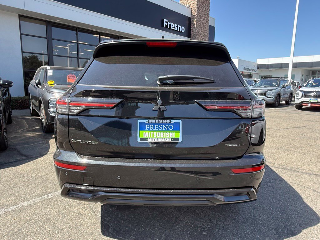 New 2026 Mitsubishi Outlander LE FWD image 9