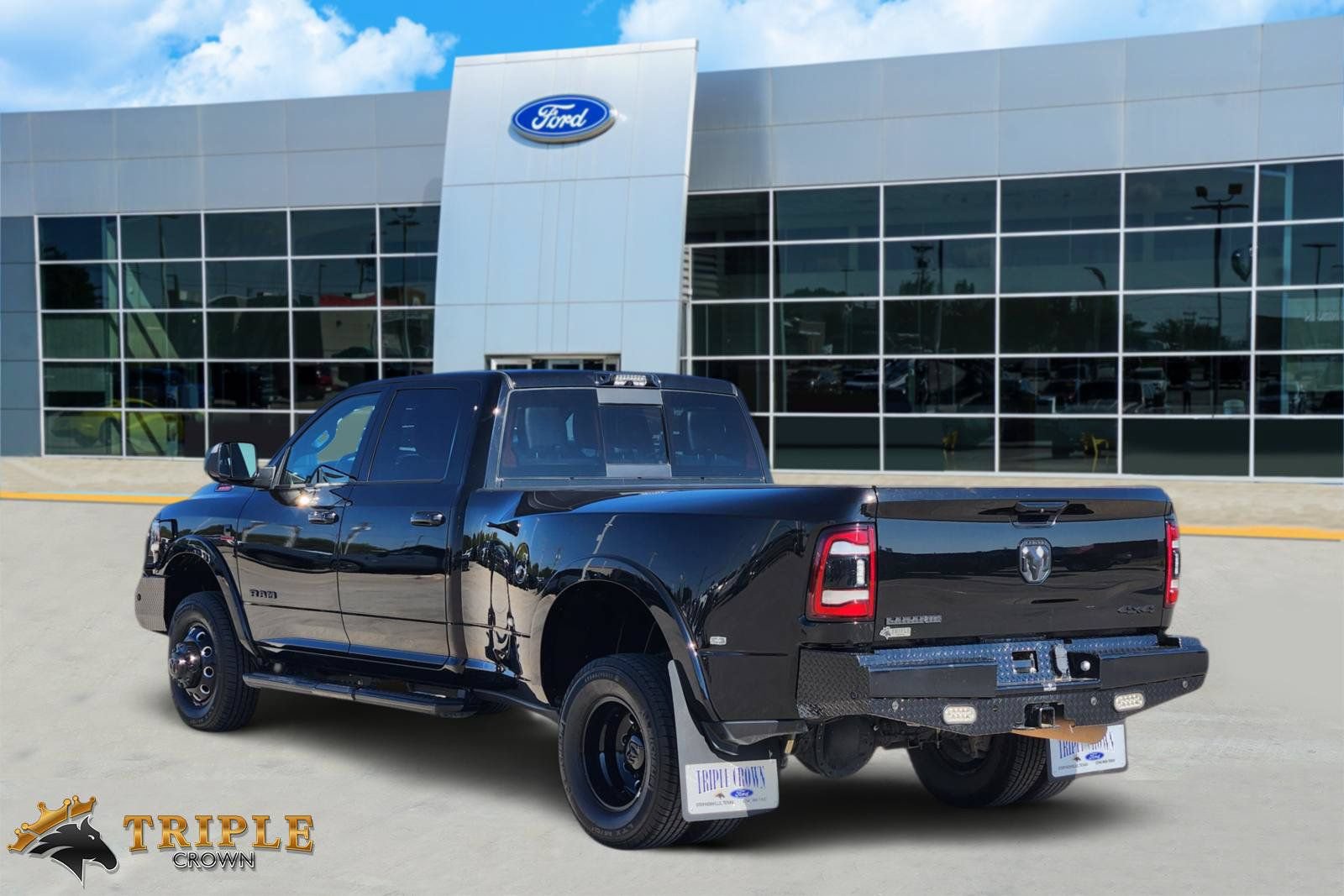 Used 2022 RAM 3500 Laramie AWD/4WD image 4