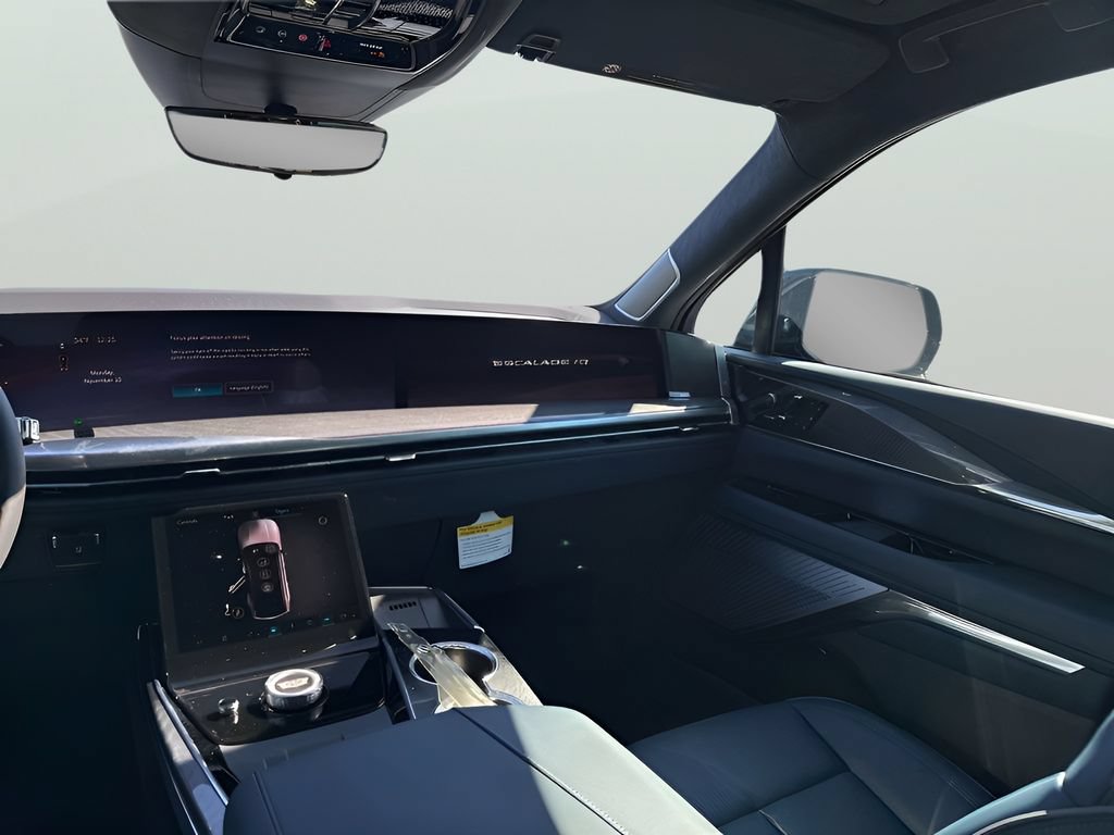 New 2026 Cadillac Escalade IQ Luxury 2 w/ LPO, Floor Liner Package AWD/4WD image 36